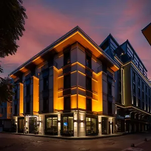 Ravi Hotel